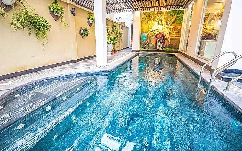 bể bơi trong nhà villa ngọc trai nt12a